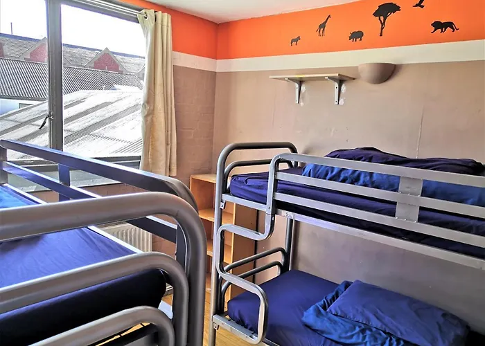 Dormitory Room Mixed